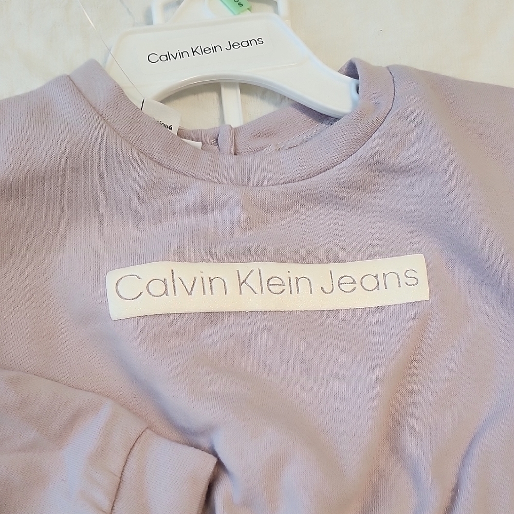 Calvin Klein Jeans Lilac Baby Set - Picture 4 of 8